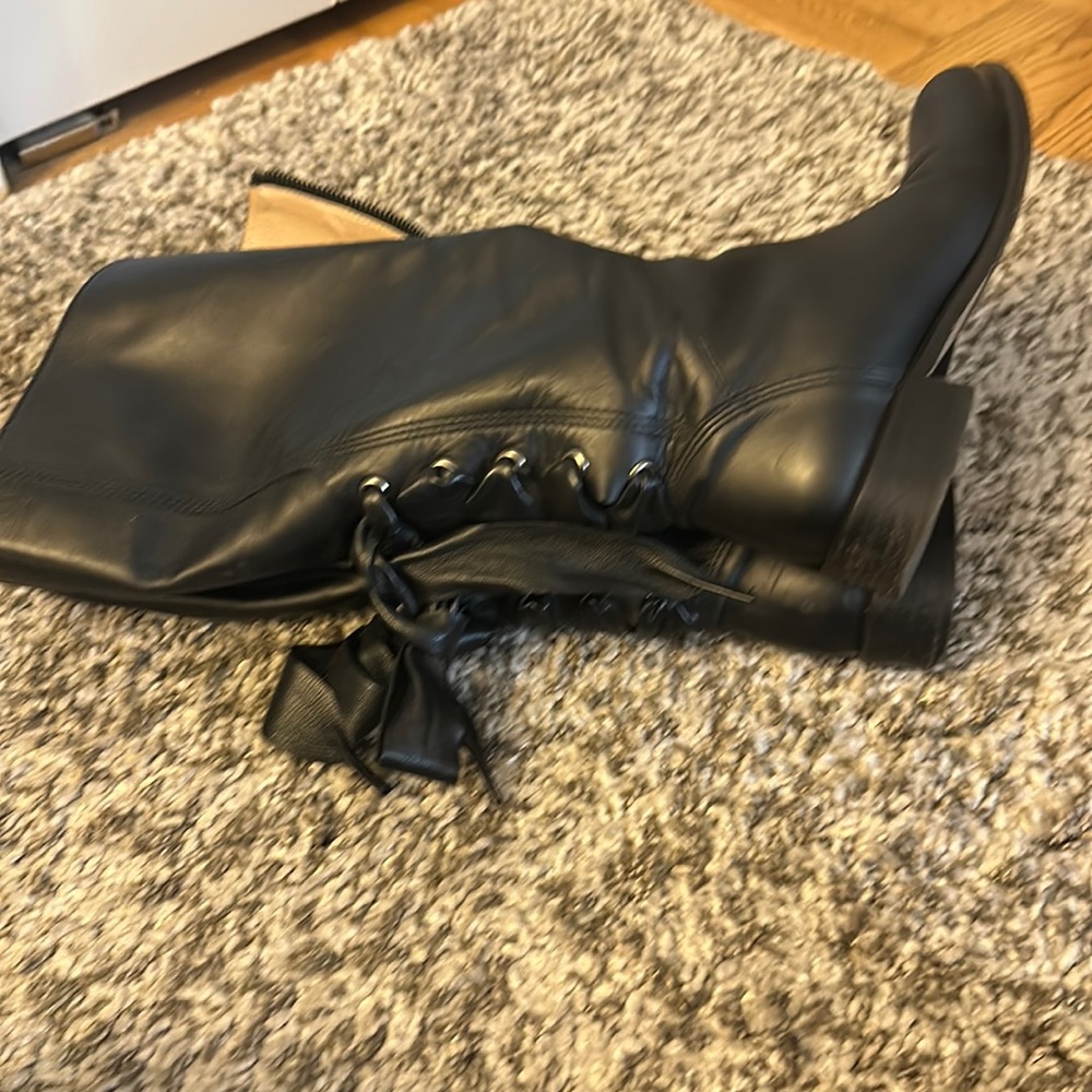 Valentino Garavani Boots Authentic size 7